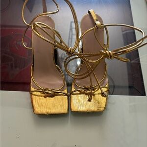 New Gold Strappy Block Heel Sandals Wrap Tie Open Toe Heels Size 6.5